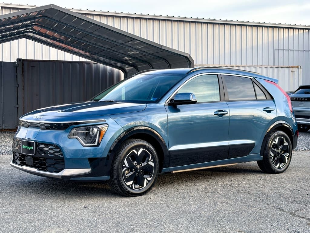 2023 Kia Niro EV view 1