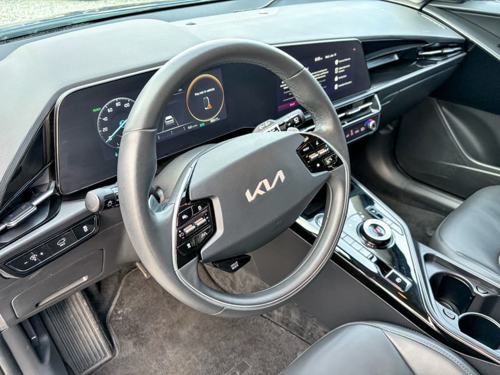 2023 Kia Niro EV view 20