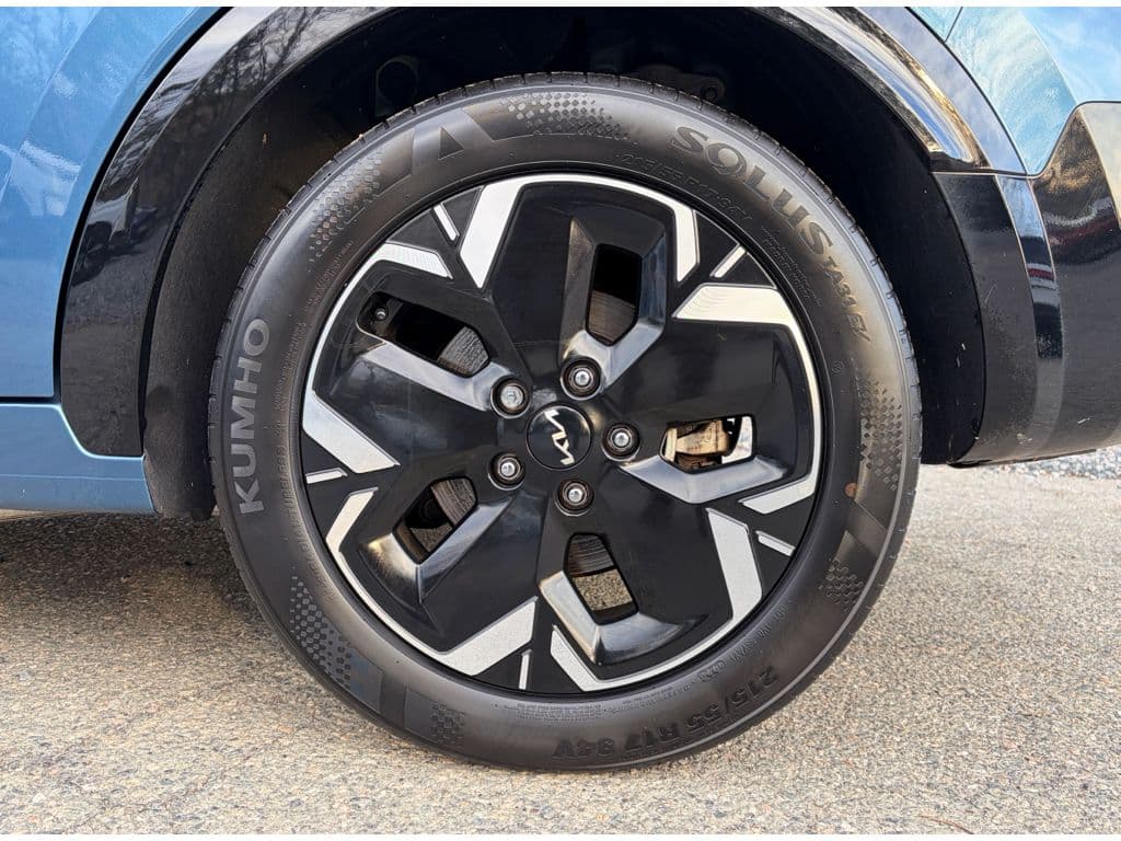 2023 Kia Niro EV view 37