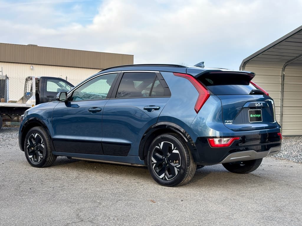 2023 Kia Niro EV view 2