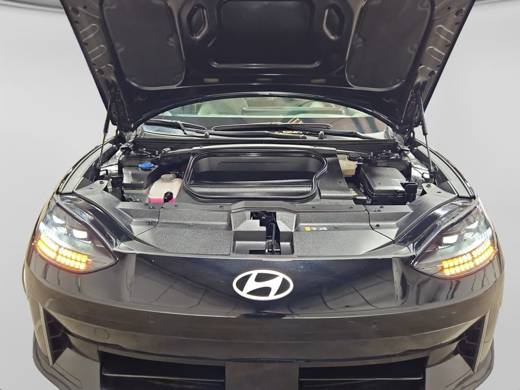 2024 Hyundai IONIQ 6 view 28