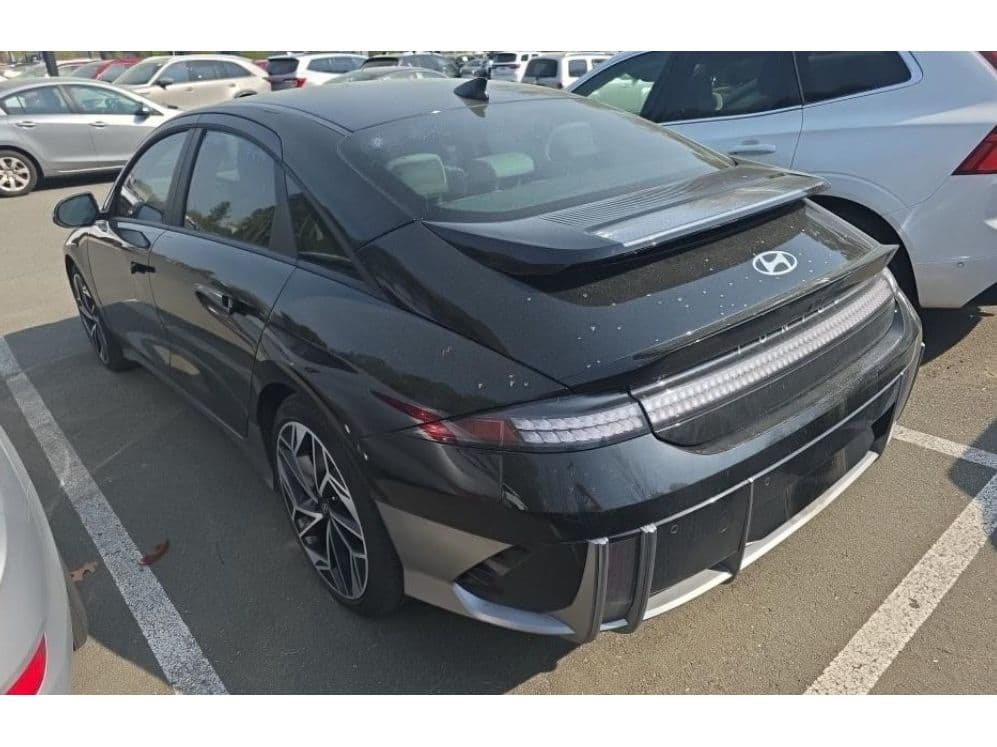 2024 Hyundai IONIQ 6 view 4