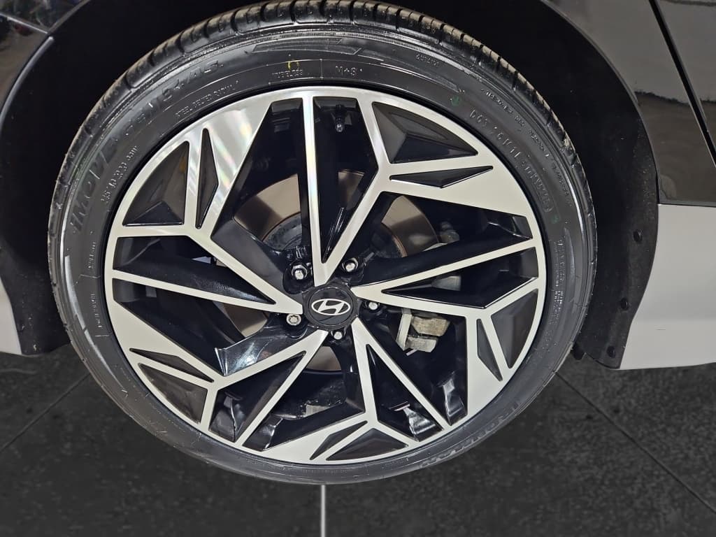 2024 Hyundai IONIQ 6 view 34