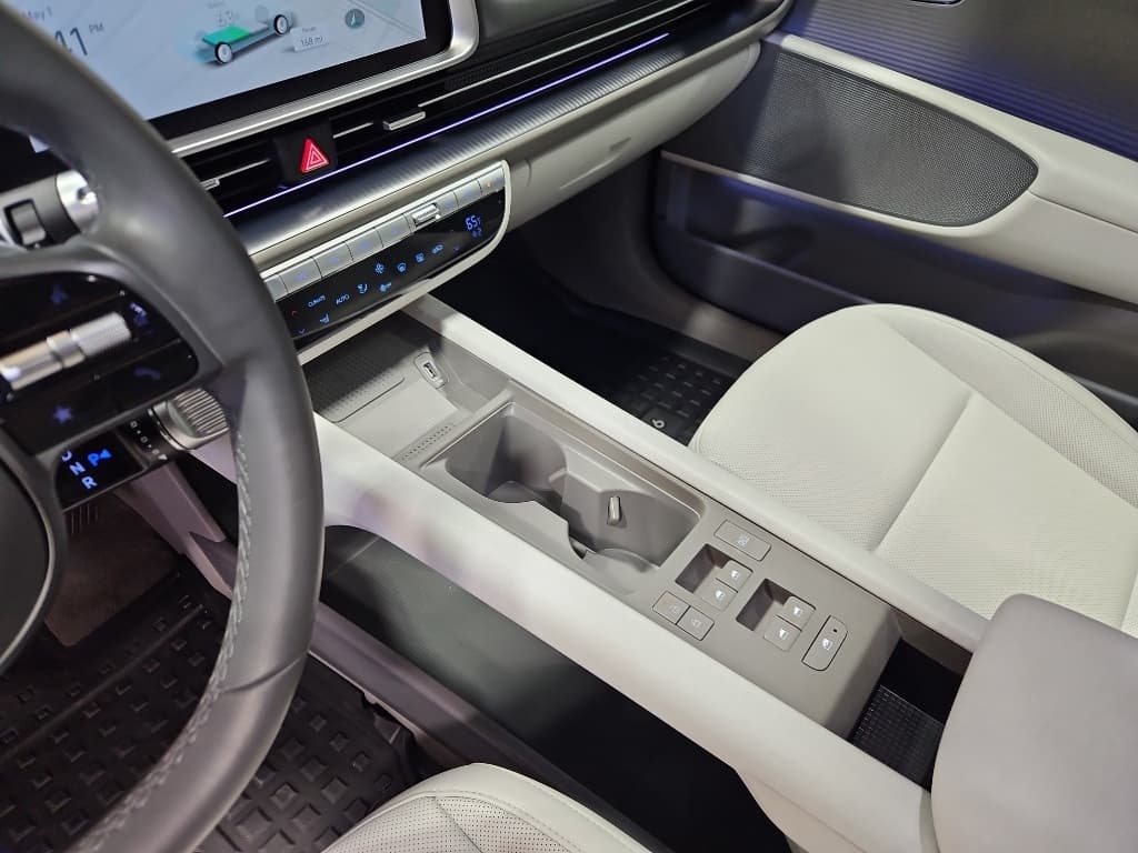 2024 Hyundai IONIQ 6 view 22
