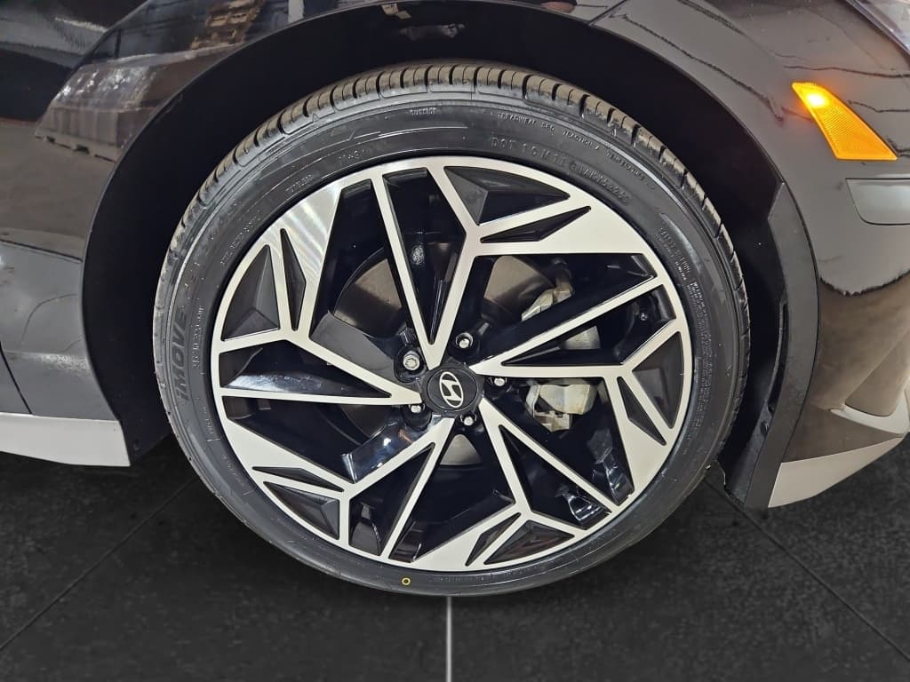 2024 Hyundai IONIQ 6 view 36