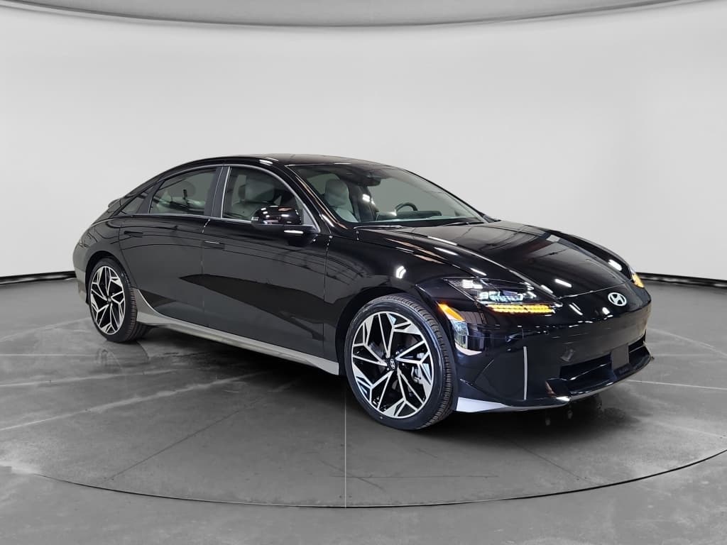 2024 Hyundai IONIQ 6 view 4