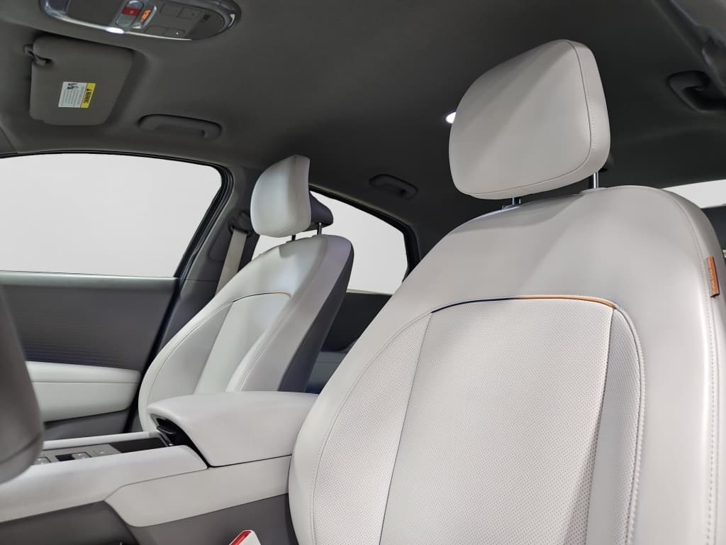 2024 Hyundai IONIQ 6 view 27