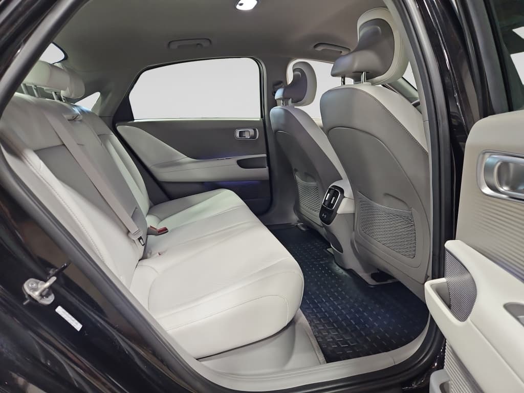 2024 Hyundai IONIQ 6 view 25
