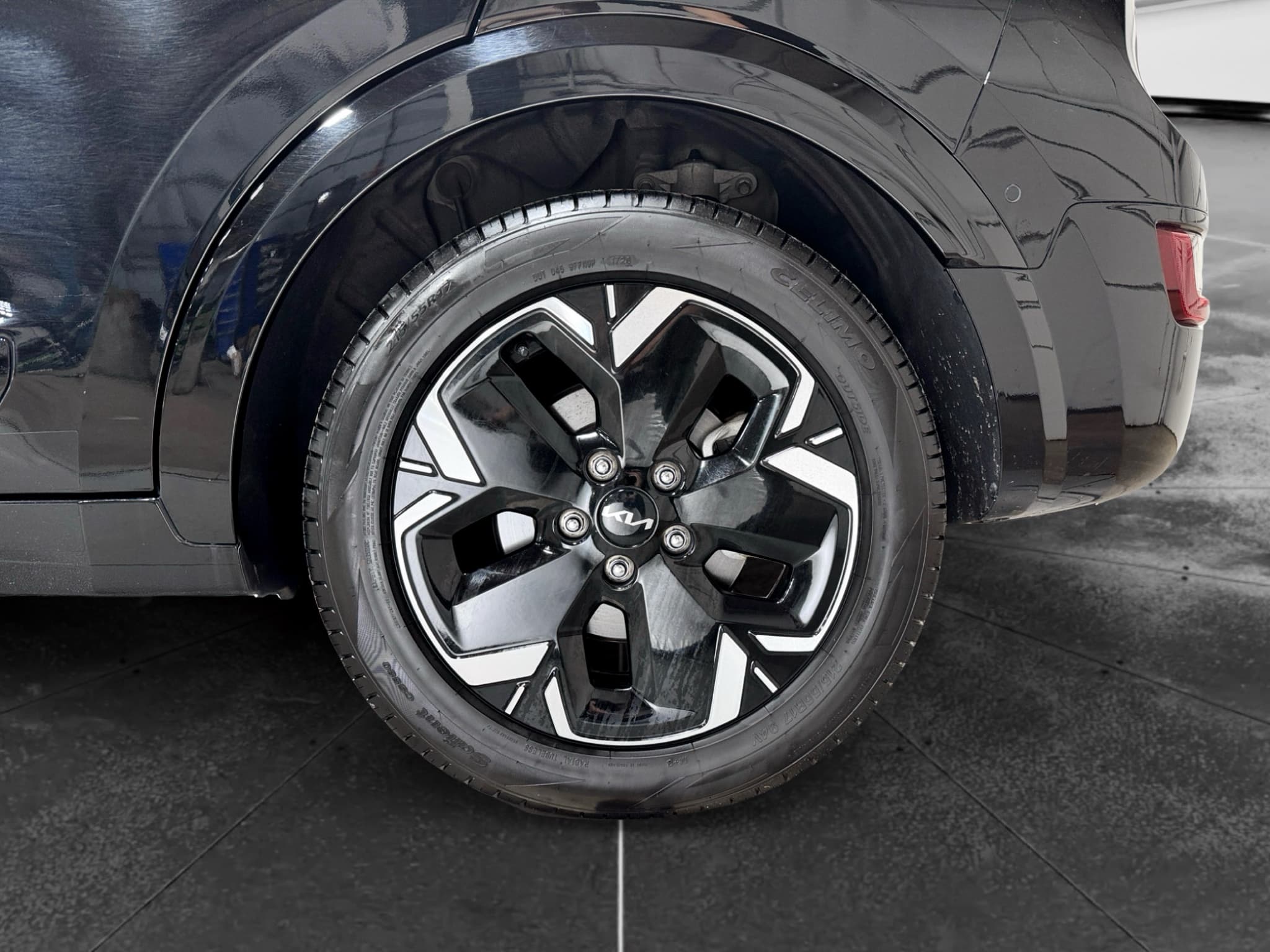 2023 Kia Niro EV view 33
