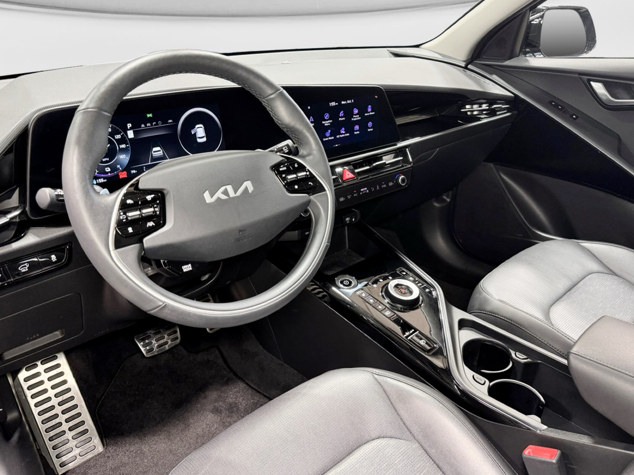 2023 Kia Niro EV view 18