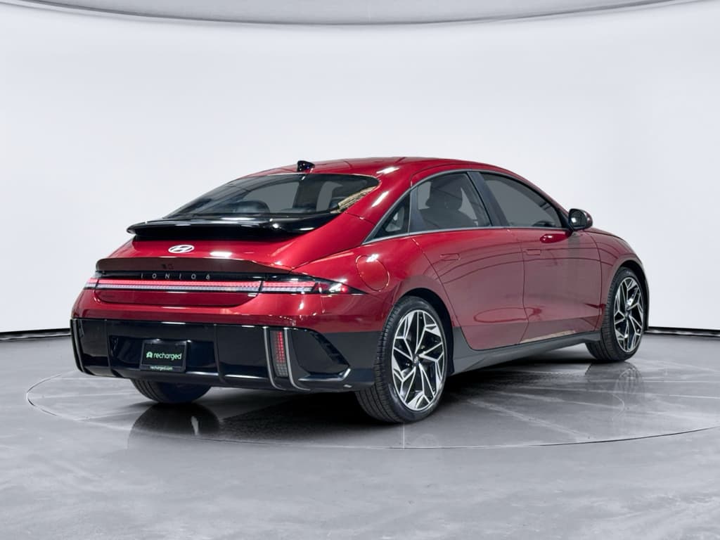 2024 Hyundai IONIQ 6 view 3