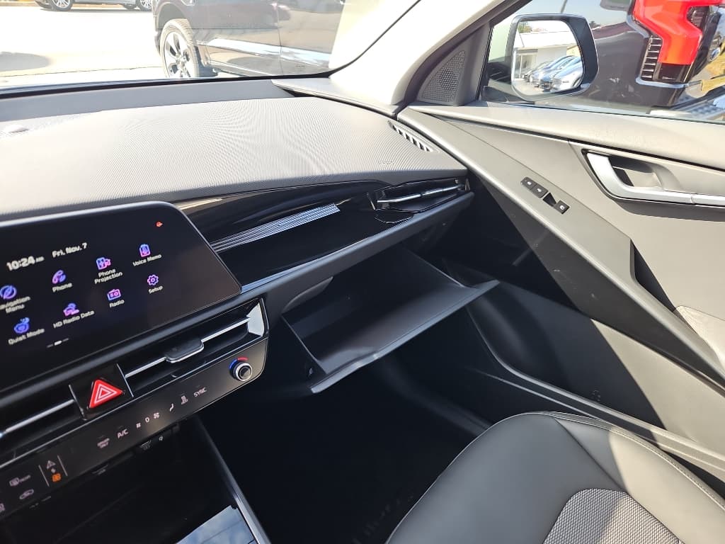 2023 Kia Niro EV view 20