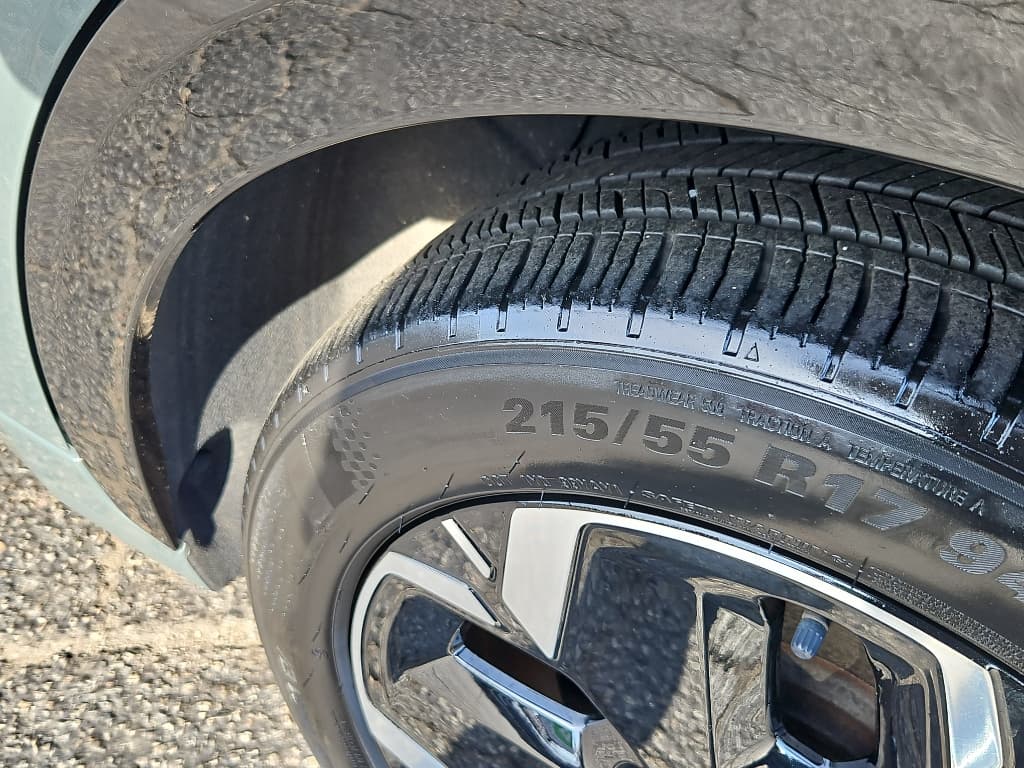 2023 Kia Niro EV view 36