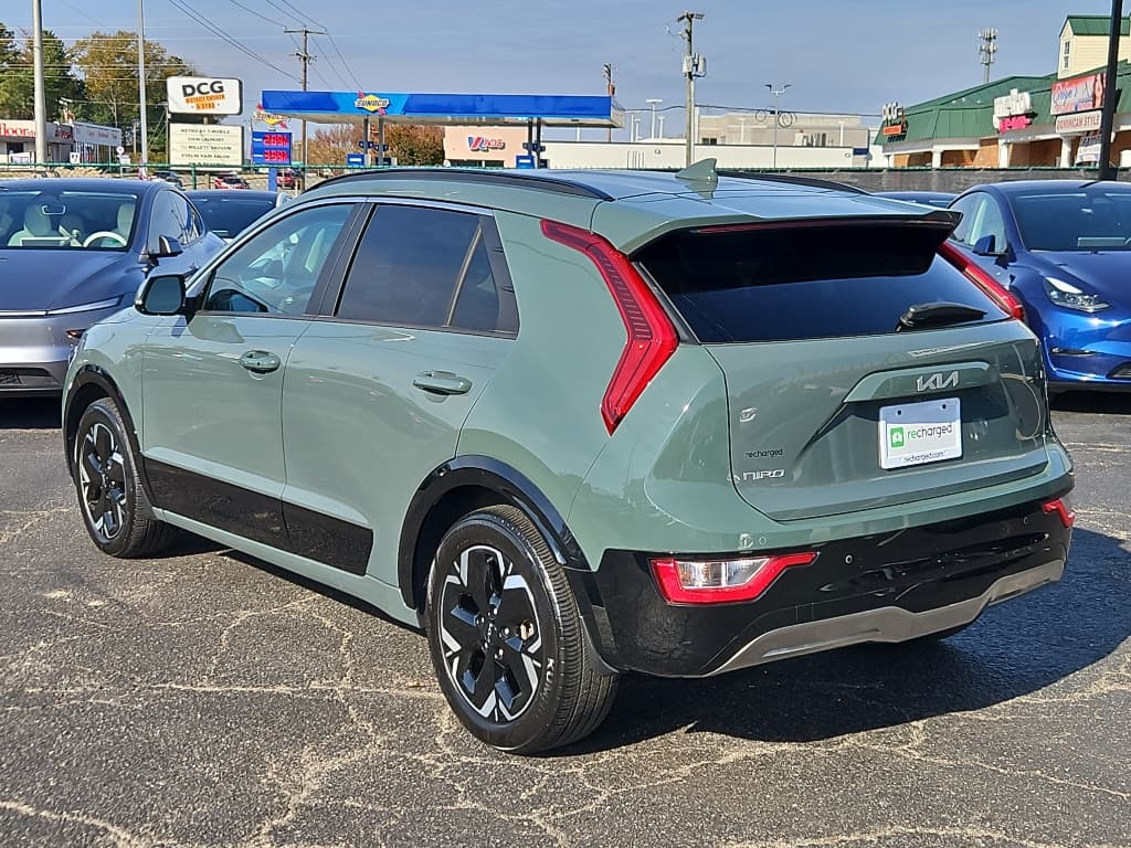 2023 Kia Niro EV view 2