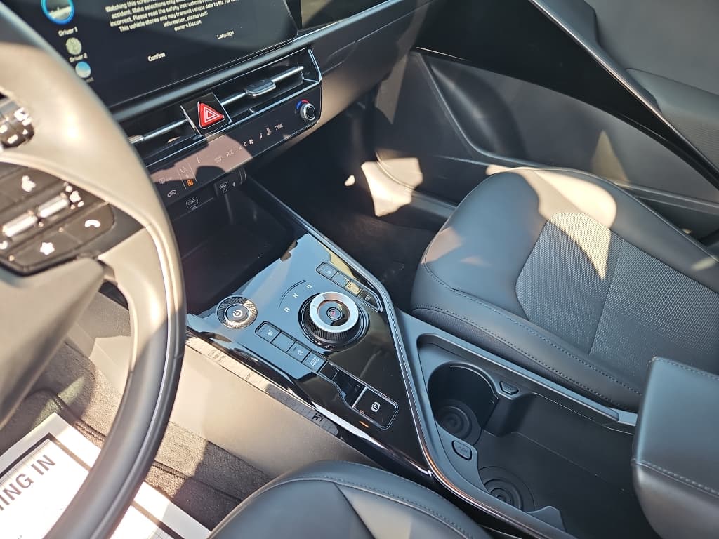 2023 Kia Niro EV view 18