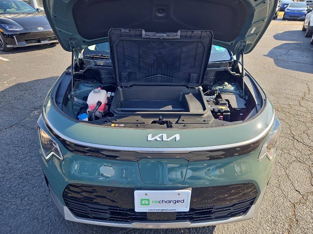 2023 Kia Niro EV view 25