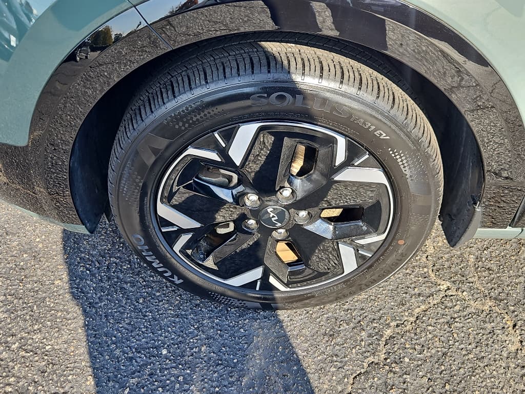 2023 Kia Niro EV view 29