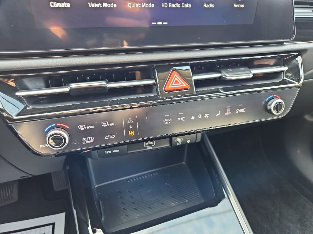 2023 Kia Niro EV view 15