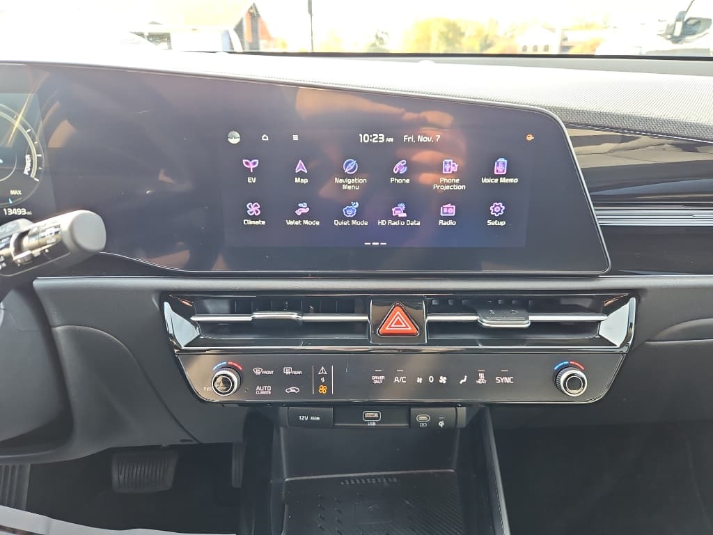 2023 Kia Niro EV view 12