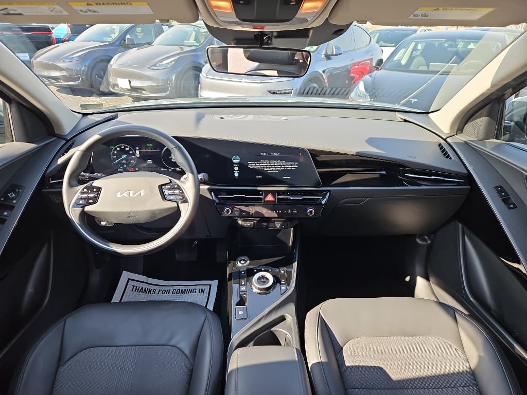 2023 Kia Niro EV view 16