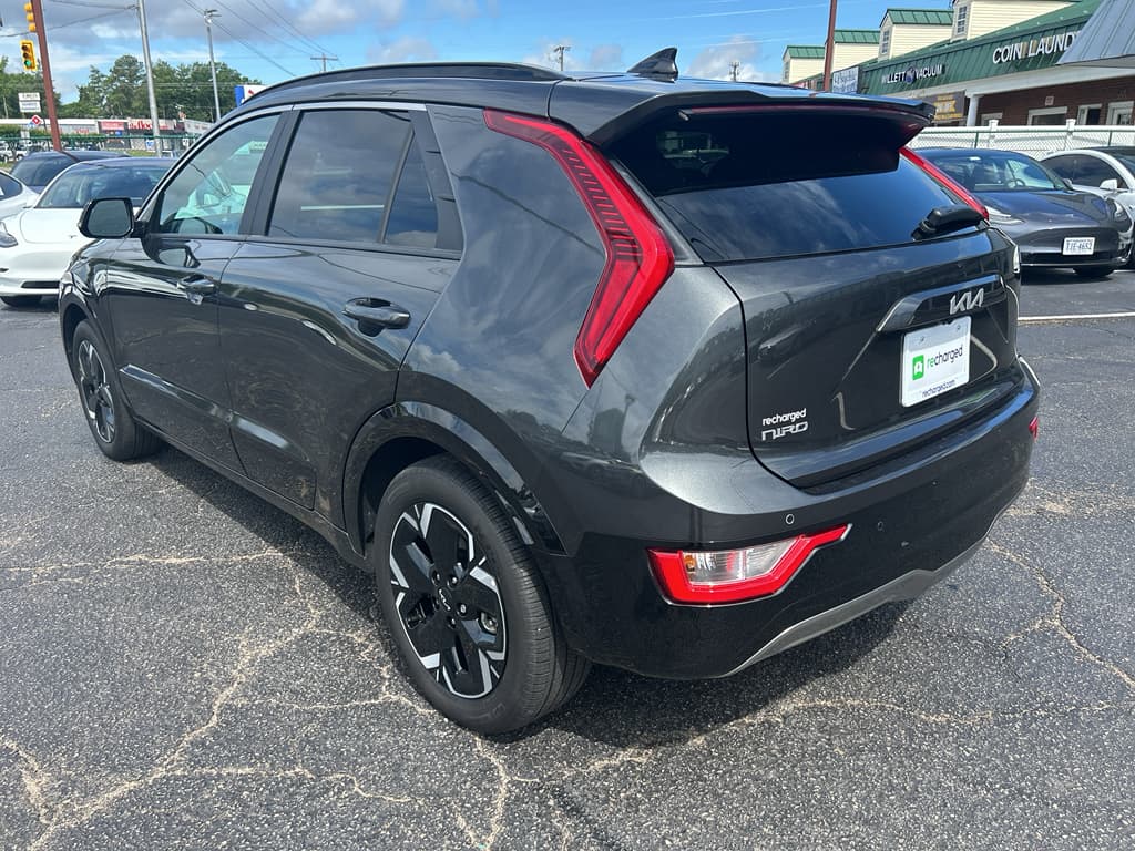 2023 Kia Niro EV view 2