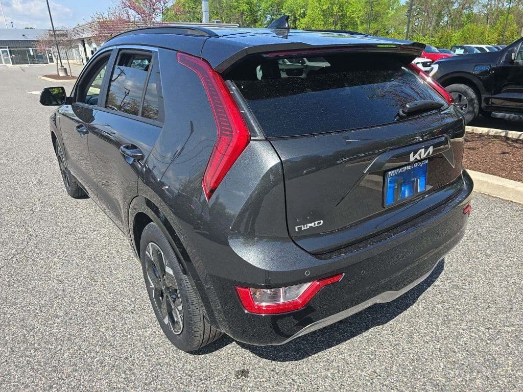 2023 Kia Niro EV view 2