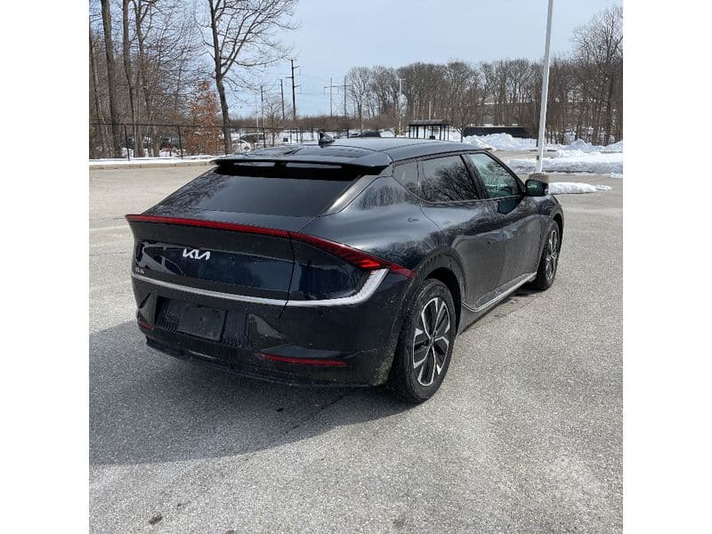 2022 Kia EV6 view 2