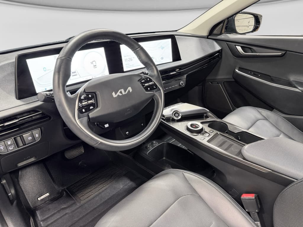 2022 Kia EV6 view 18