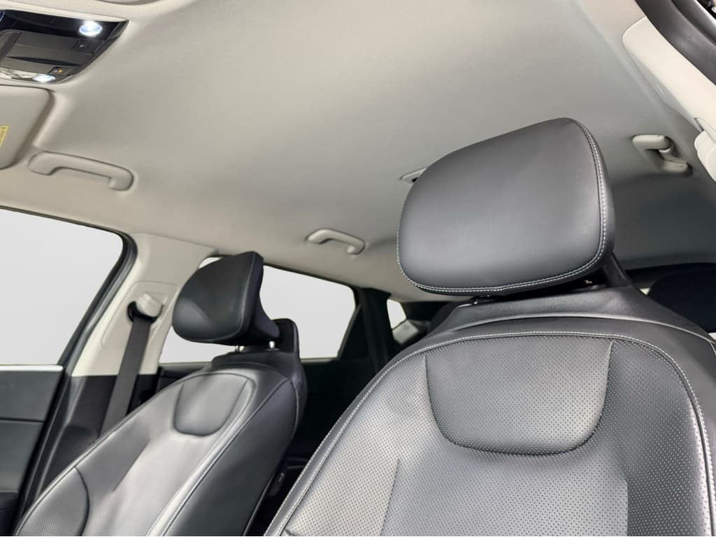 2022 Kia EV6 view 26