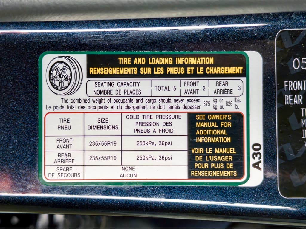 2022 Kia EV6 view 32