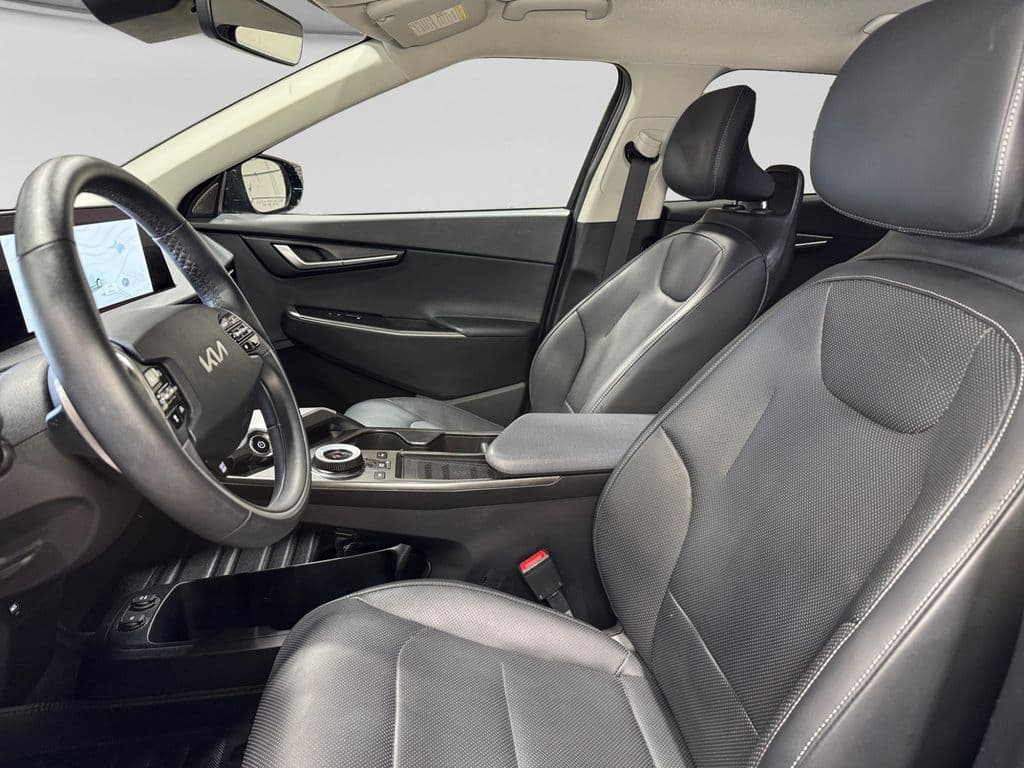 2022 Kia EV6 view 9