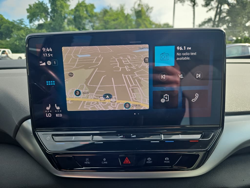2021 Volkswagen ID.4 view 10