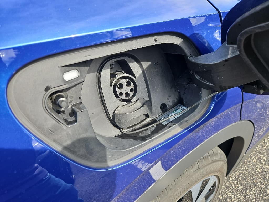 2021 Volkswagen ID.4 view 6