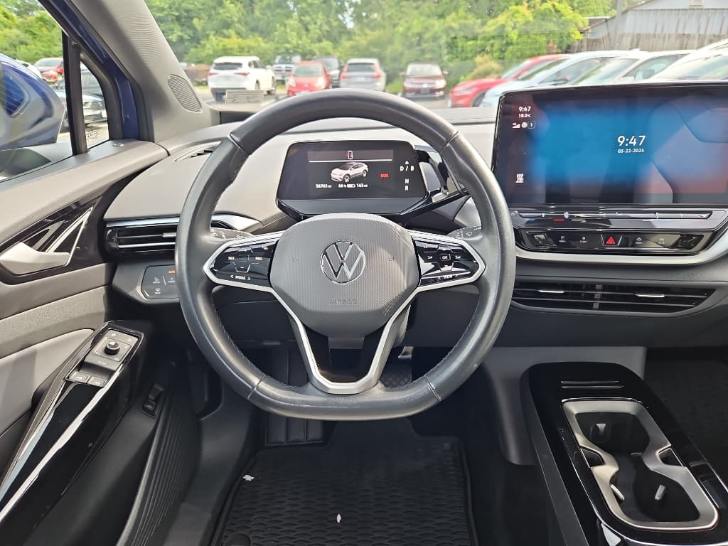 2021 Volkswagen ID.4 view 8