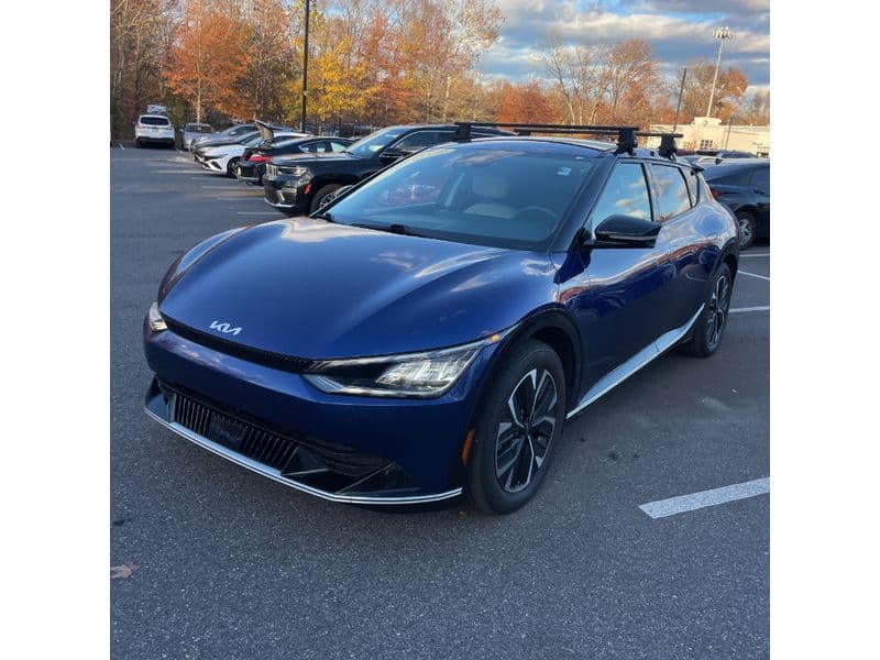 2022 Kia EV6 view 1