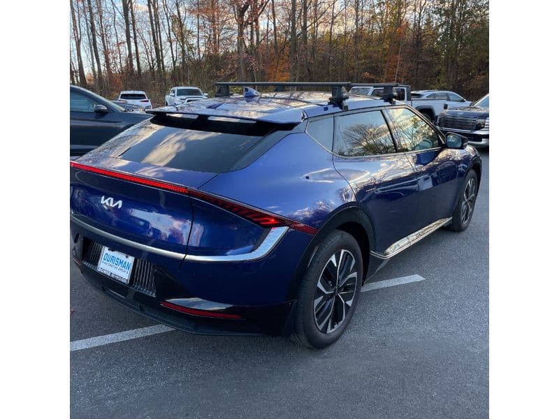 2022 Kia EV6 view 3