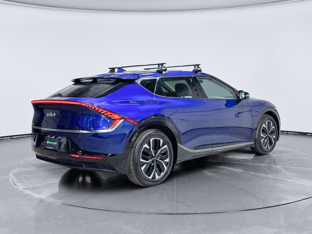 2022 Kia EV6 view 3