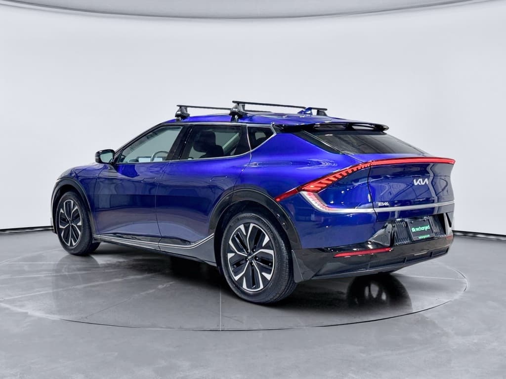 2022 Kia EV6 view 2