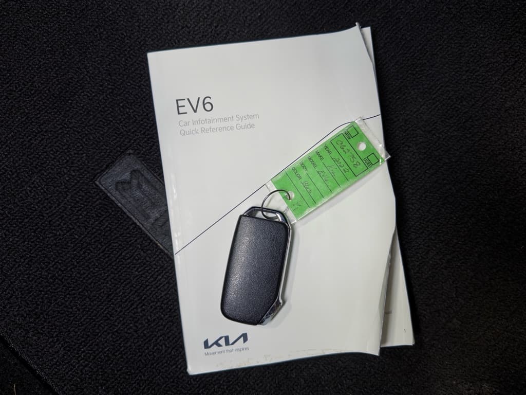 2022 Kia EV6 view 23