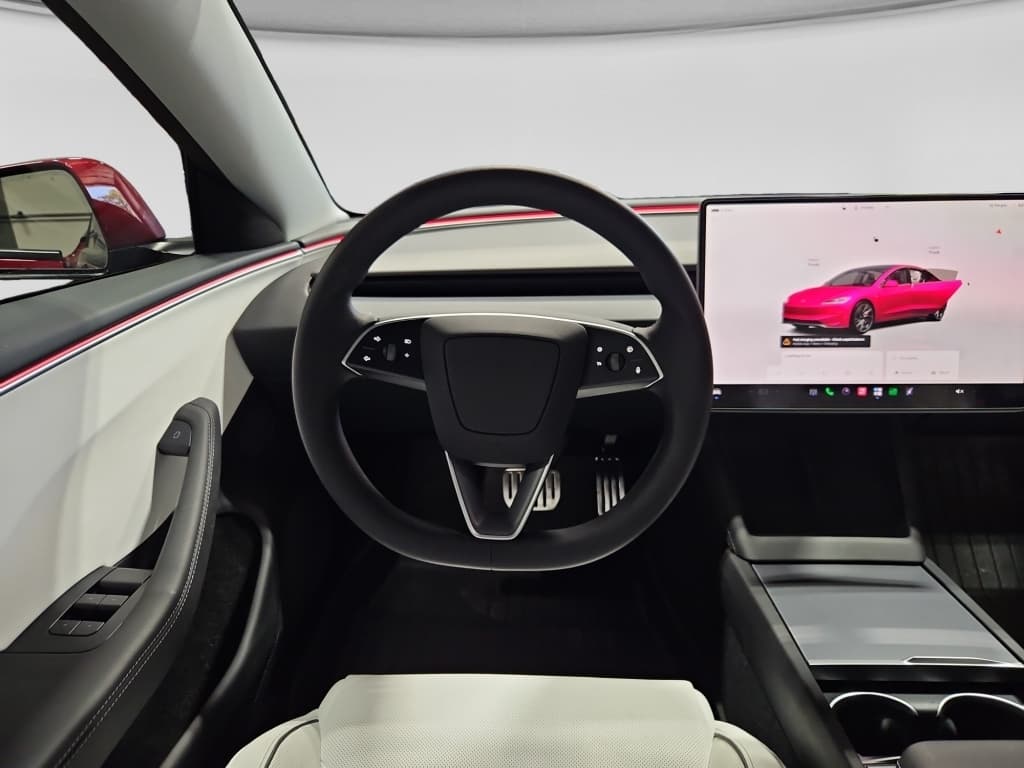 2025 Tesla Model 3 view 7