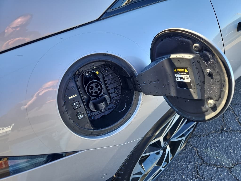 2024 Hyundai IONIQ 6 view 5