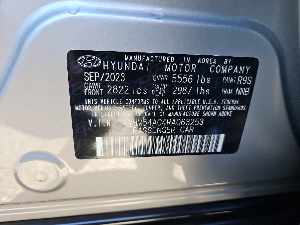 2024 Hyundai IONIQ 6 view 30