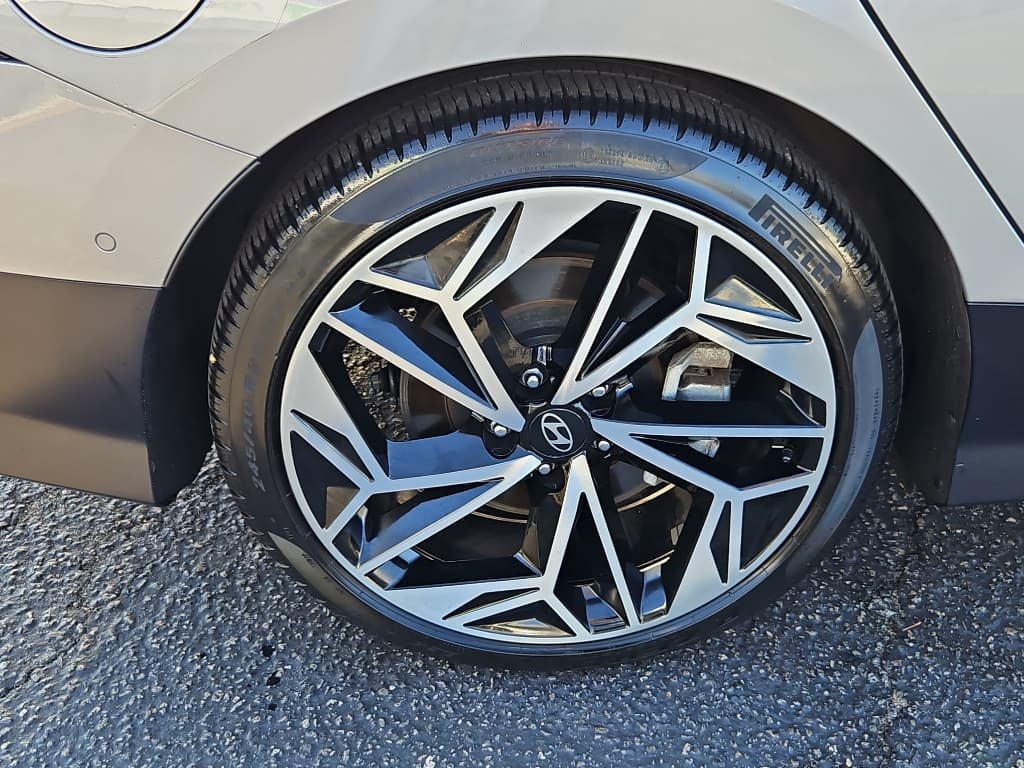 2024 Hyundai IONIQ 6 view 36