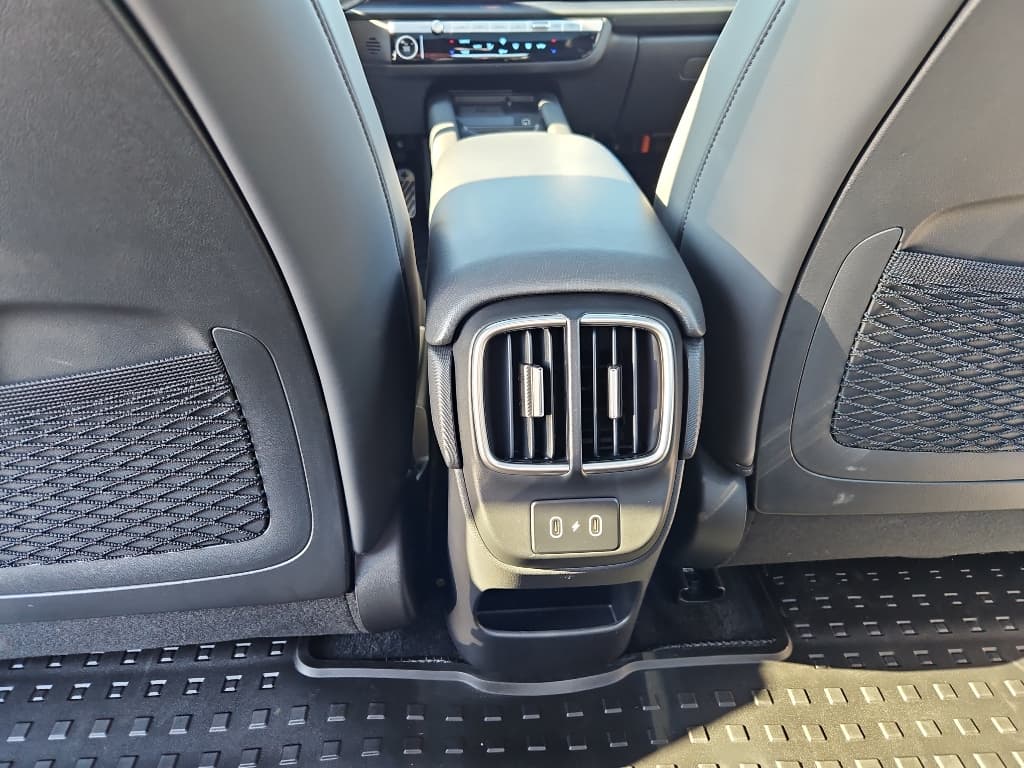 2024 Hyundai IONIQ 6 view 25