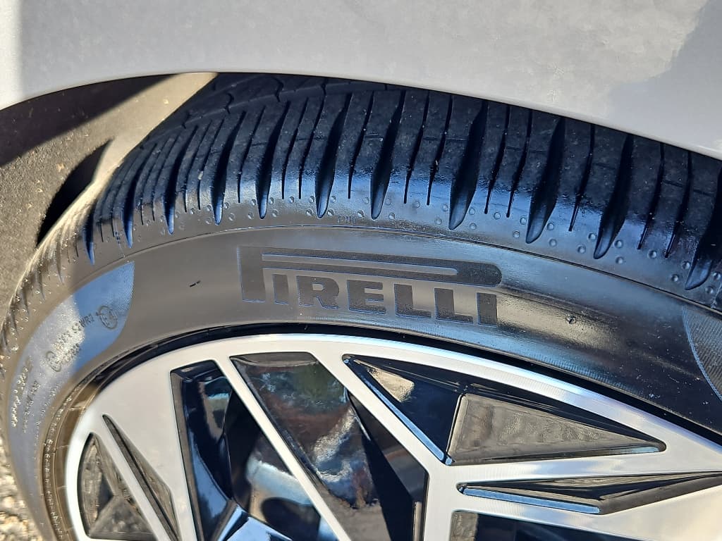 2024 Hyundai IONIQ 6 view 35