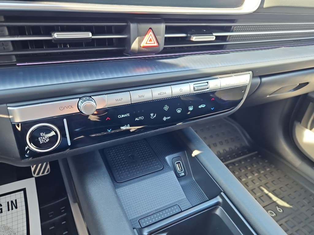 2024 Hyundai IONIQ 6 view 17