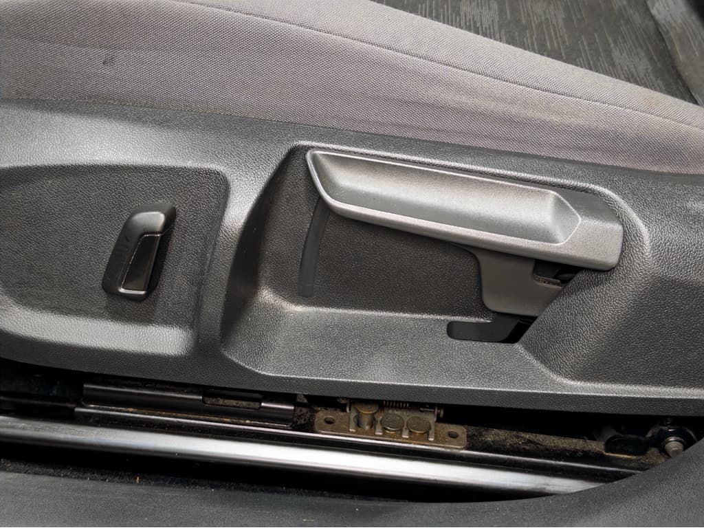 2021 Volkswagen ID.4 view 7