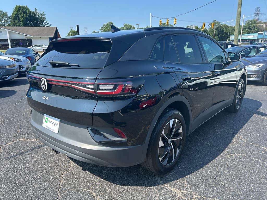 2022 Volkswagen ID.4 view 3