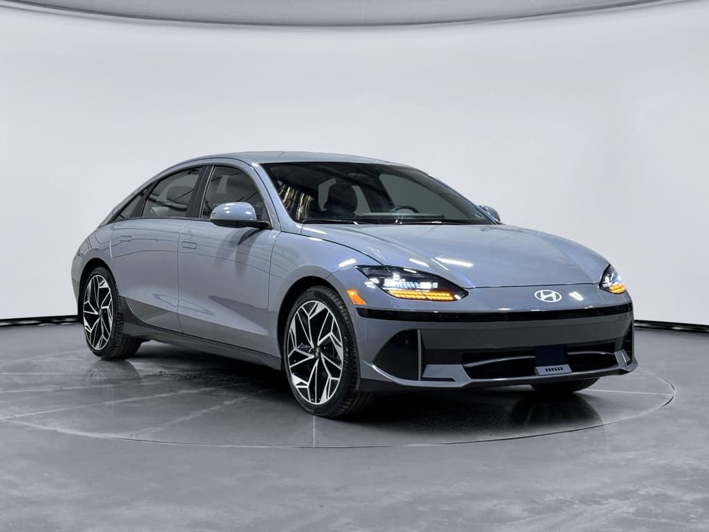2024 Hyundai IONIQ 6 view 4