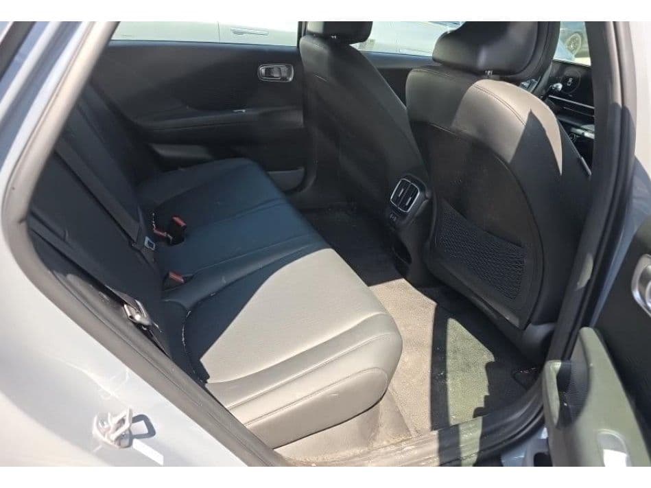 2024 Hyundai IONIQ 6 view 6